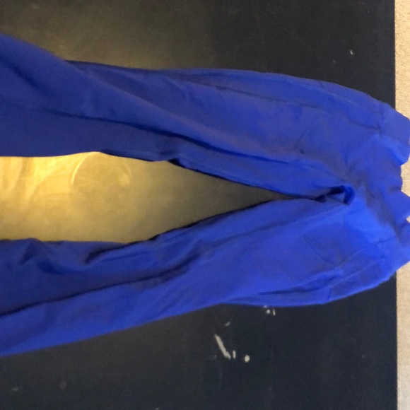 Size 2 blue lulu lemon leggings - Picture 1 of 2